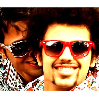 (2Friends – Sheytoono Lajbaz (Ft Amir Tarokh