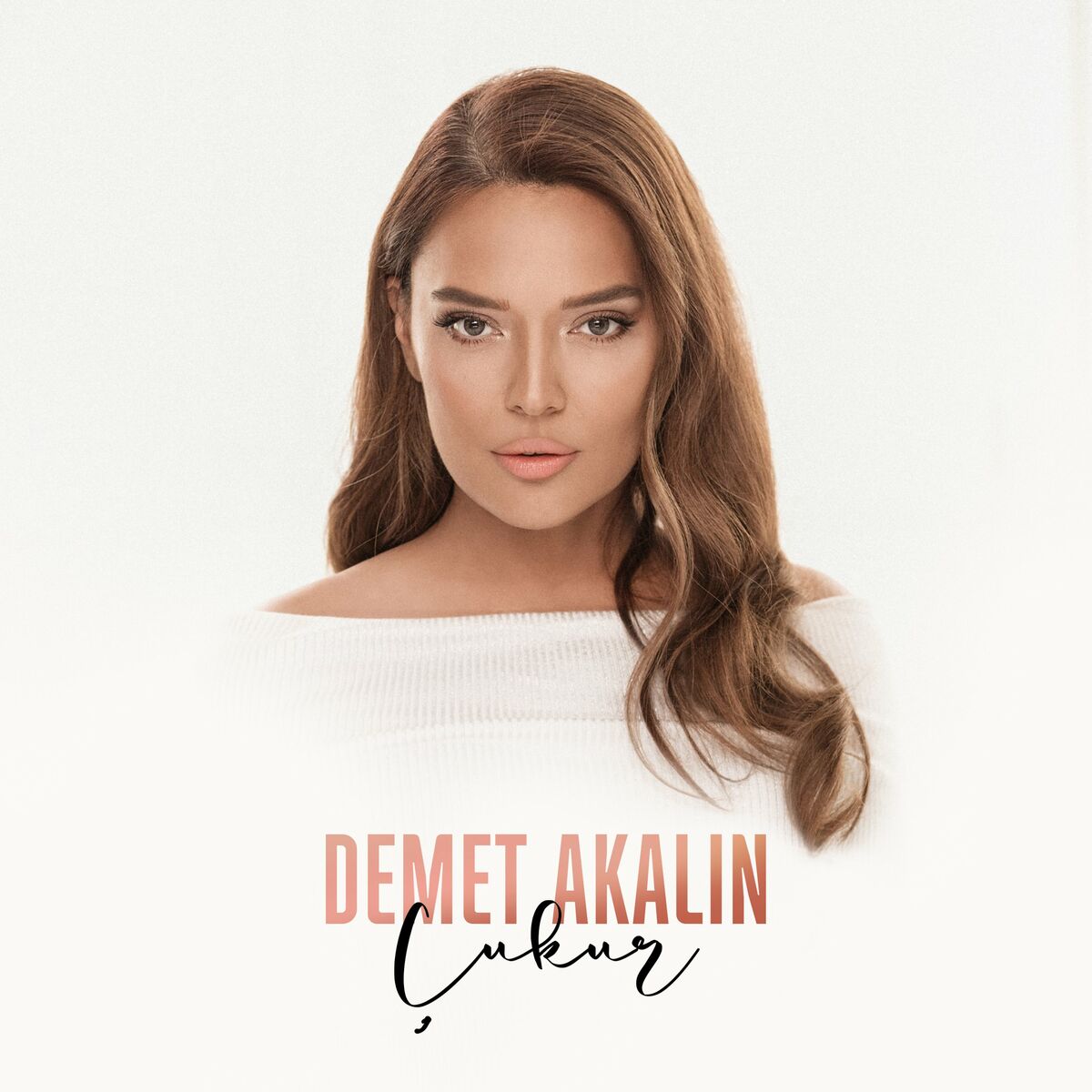 Demet Akalin - Çukur