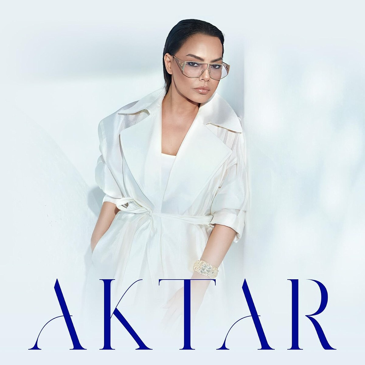 Ebru Gundes – Aktar