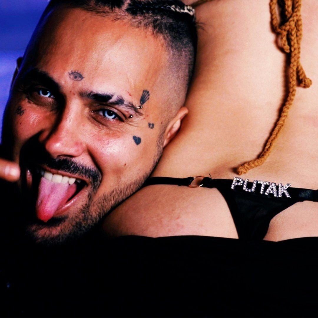 PUTAK – HONEY